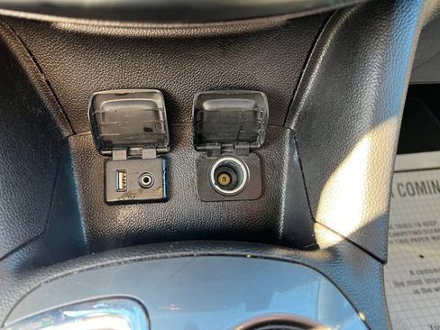 Used 2017 Chevrolet Cruze LT image 24