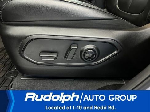 Used 2025 Jeep Grand Cherokee L Limited AWD/4WD image 12