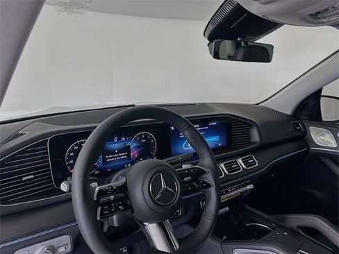 New 2026 Mercedes-Benz GLS 450 GLS 450 image 9