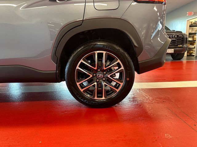 Certified 2026 Toyota Corolla Cross XLE FWD image 29