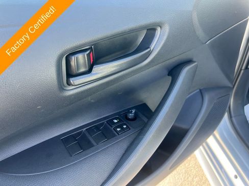 Used 2025 Toyota Corolla LE image 9