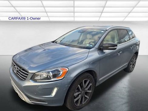 Used 2017 Volvo XC60 T6 Dynamic w/ Advanced Package image 22