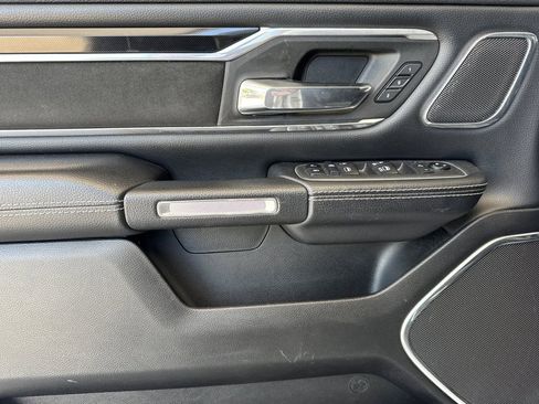 Used 2021 RAM 1500 Laramie AWD/4WD image 11
