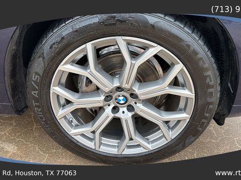 Used 2021 BMW X7 xDrive40i AWD/4WD image 17