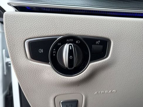 Used 2023 Mercedes-Benz E 350 4MATIC Sedan image 25