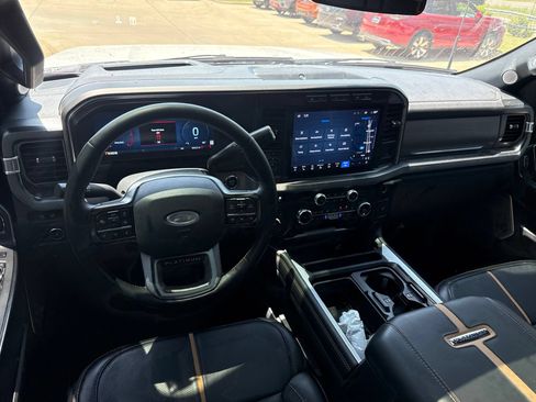 Used 2024 Ford F250 Platinum w/ FX4 Off-Road Package AWD/4WD image 6