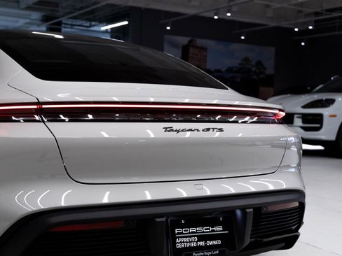 New 2026 Porsche Taycan GTS AWD/4WD image 32