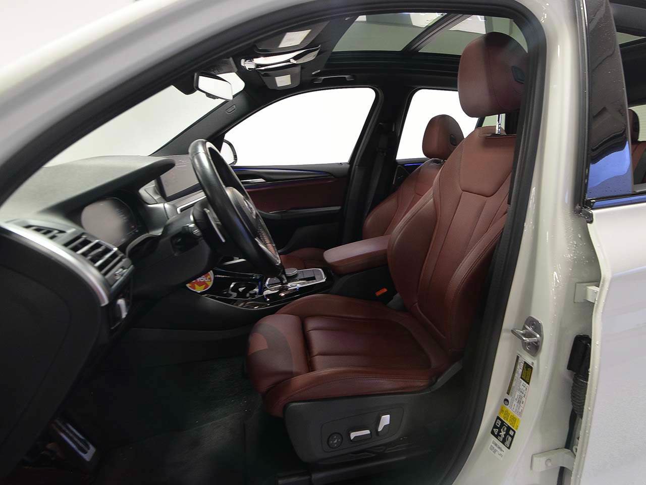 Used 2022 BMW X3 xDrive30i w/ M Sport Package AWD/4WD image 8