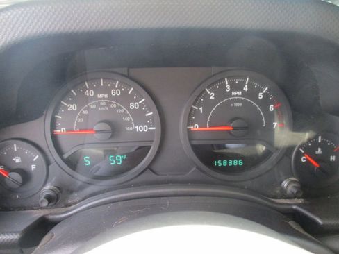 Used 2007 Jeep Wrangler X image 9