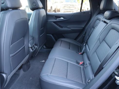 New 2027 Chevrolet Equinox LT w/ Convenience Package II FWD image 24