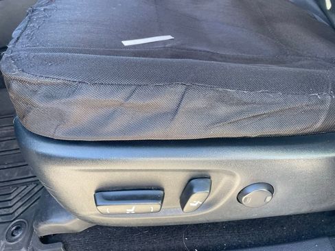 Used 2019 Toyota 4Runner TRD Off-Road Premium image 5