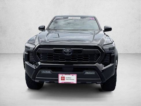 Certified 2025 Toyota Tacoma TRD Off-Road AWD/4WD image 2