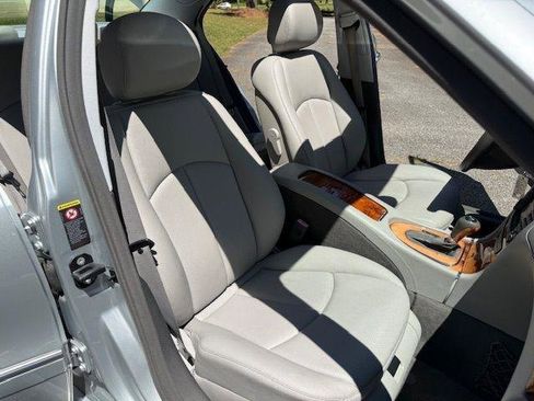 Used 2007 Mercedes-Benz E 350 Sedan image 9