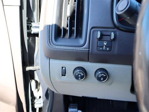 Used 2019 GMC Canyon SLT w/ Driver Alert Package image 35