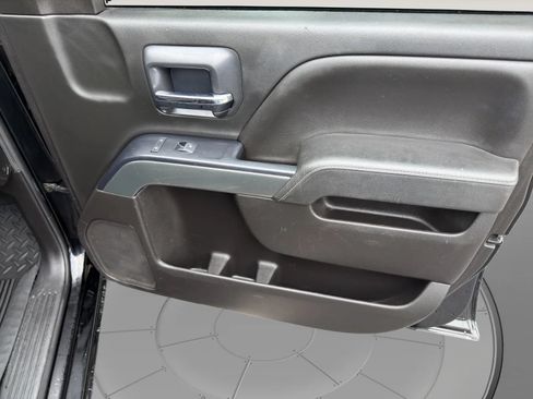 Used 2019 Chevrolet Silverado 1500 LT RWD image 17