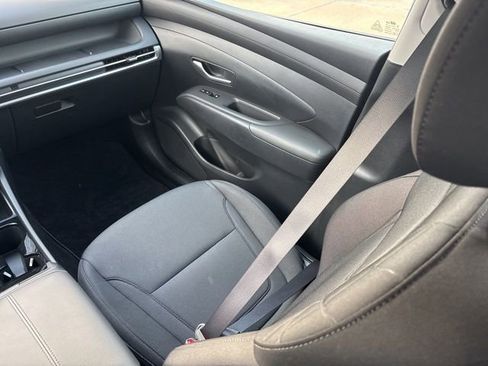 Used 2026 Hyundai Tucson SE FWD image 16