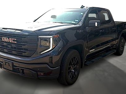 Used 2025 GMC Sierra 1500 Elevation w/ Elevation Premium Package