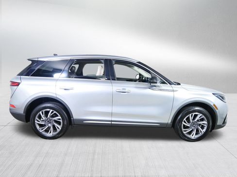 Used 2023 Lincoln Corsair AWD w/ Equipment Group 101A image 8