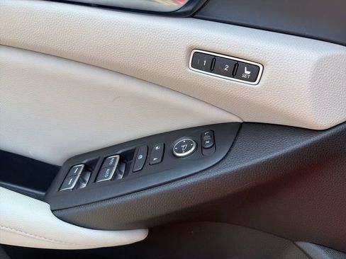 Used 2021 Honda Accord EX-L image 10