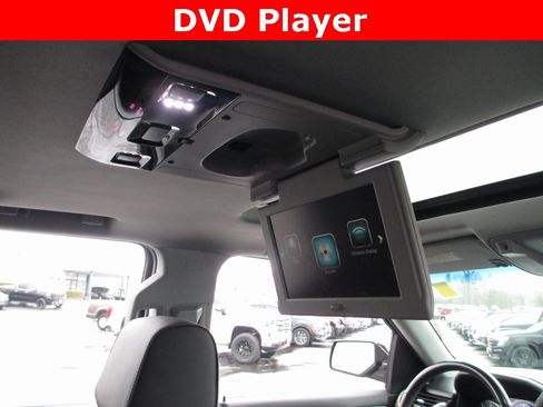 Used 2020 GMC Yukon Denali w/ Denali Ultimate Package image 17