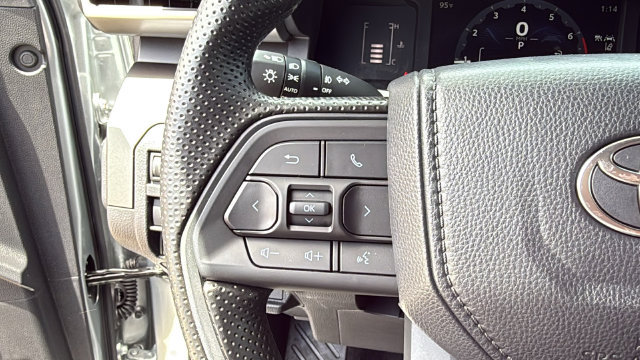 Used 2025 Toyota Tacoma SR5 RWD image 20