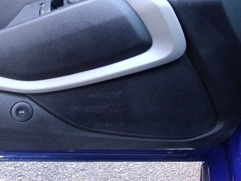 Used 2022 Chevrolet Camaro LT w/ RS Package image 13