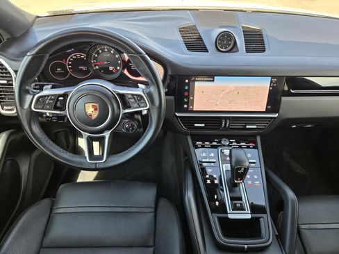 Used 2022 Porsche Cayenne Coupe AWD/4WD image 8