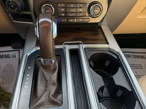 Used 2019 Ford F150 Lariat w/ Equipment Group 501A Mid AWD/4WD image 29