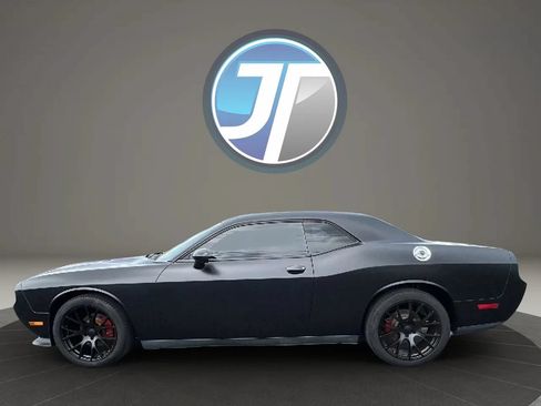 Used 2011 Dodge Challenger RWD image 13