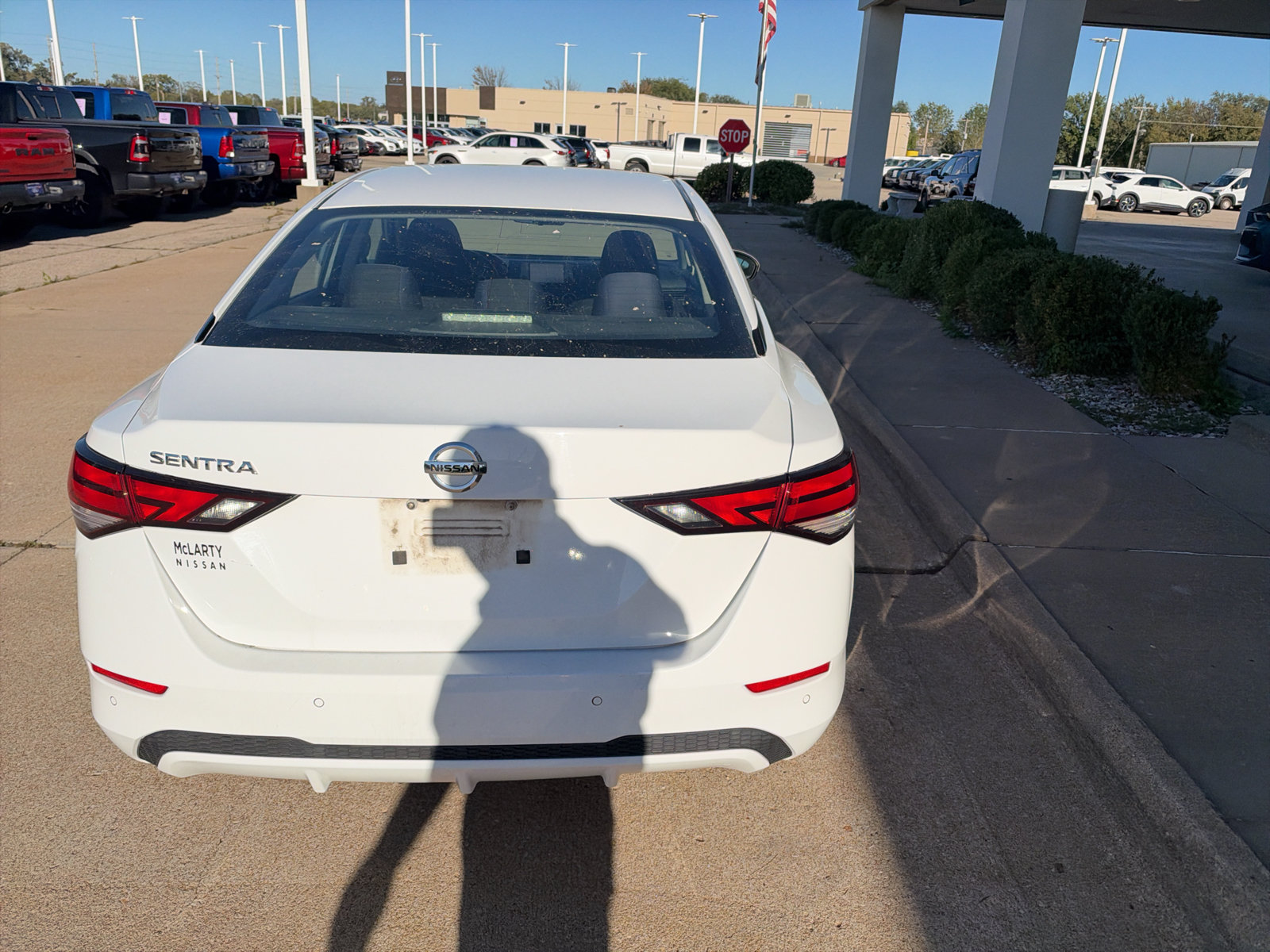 Used 2022 Nissan Sentra S FWD image 7