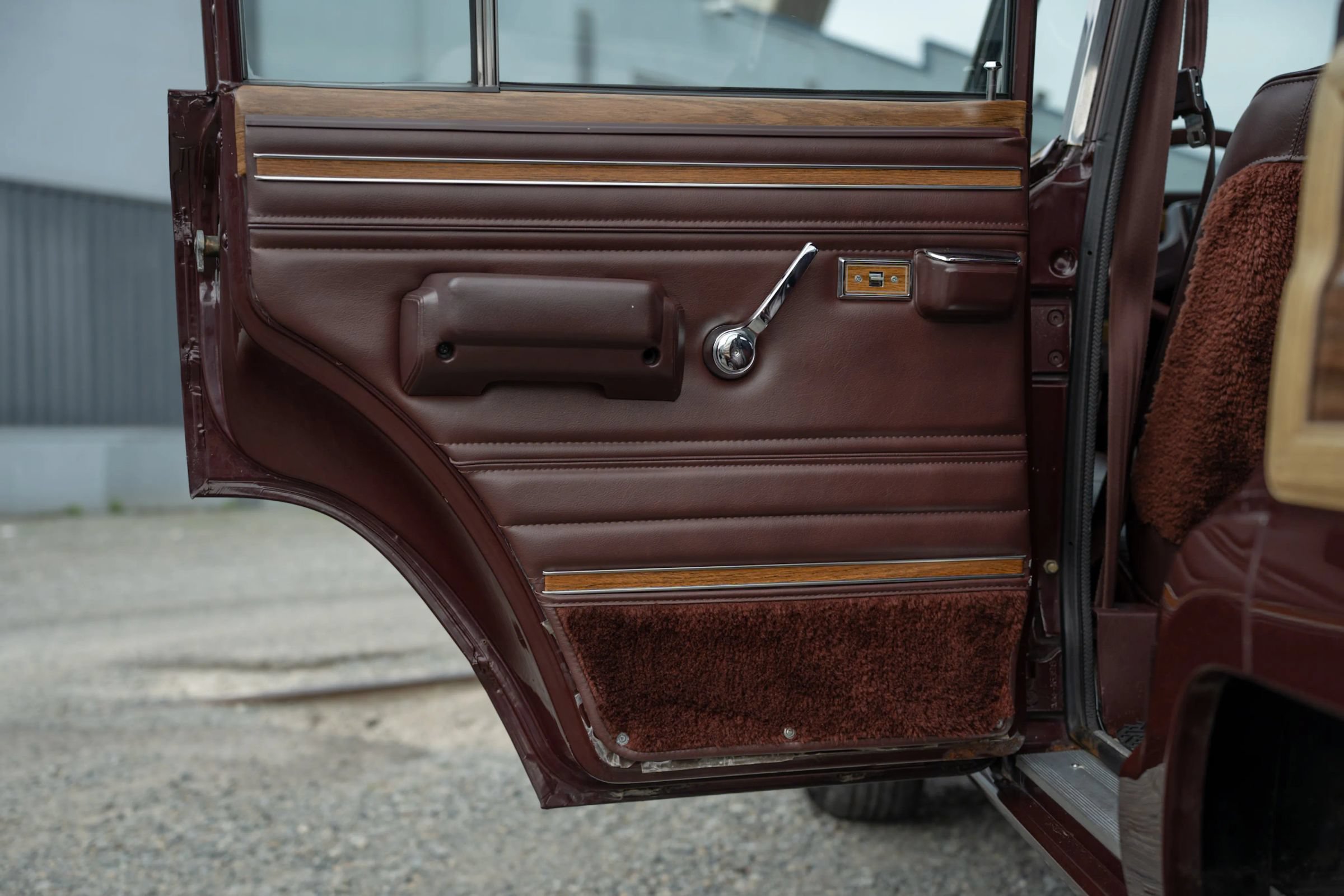 Used 1987 Jeep Grand Wagoneer AWD/4WD image 65