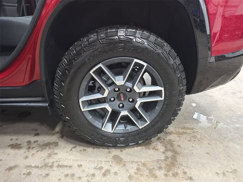 New 2026 GMC Terrain AT4 w/ LPO, Floor Liner Package image 34
