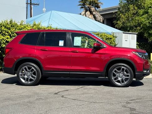Certified 2023 Honda Passport EX-L image 3