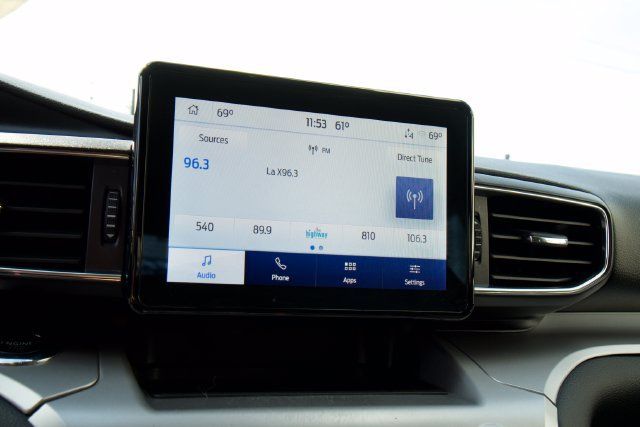 Used 2022 Ford Explorer XLT w/ Equipment Group 202A AWD/4WD image 22