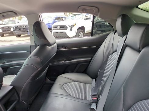 Used 2023 Toyota Camry SE image 17