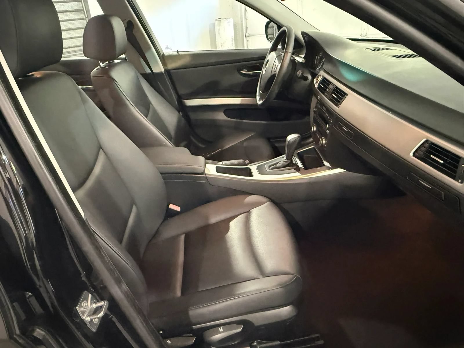 Used 2009 BMW 328i Sedan RWD image 32