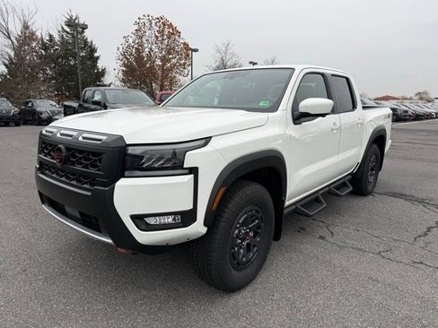 New 2026 Nissan Frontier PRO-4X w/ Pro-4x Convenience Package image 2