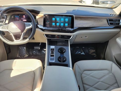 New 2026 Volkswagen Atlas SE image 13