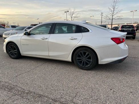 Used 2016 Chevrolet Malibu LT image 24