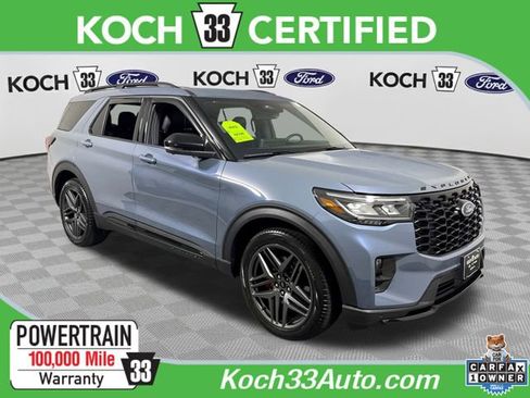 Used 2025 Ford Explorer ST image 1