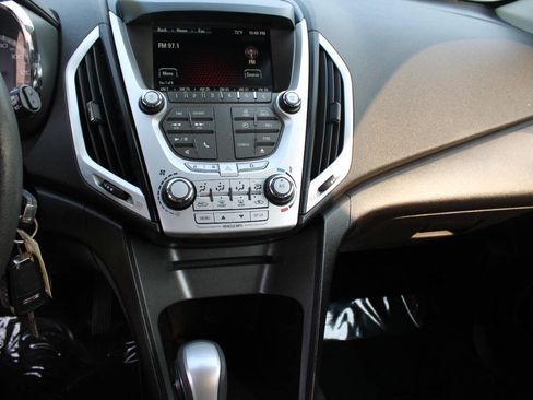 Used 2015 GMC Terrain SLE FWD image 17