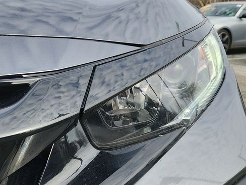 Used 2021 Honda Civic Sport image 9