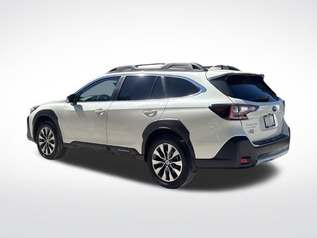 Used 2025 Subaru Outback Limited w/ Popular Package #2 AWD/4WD image 3
