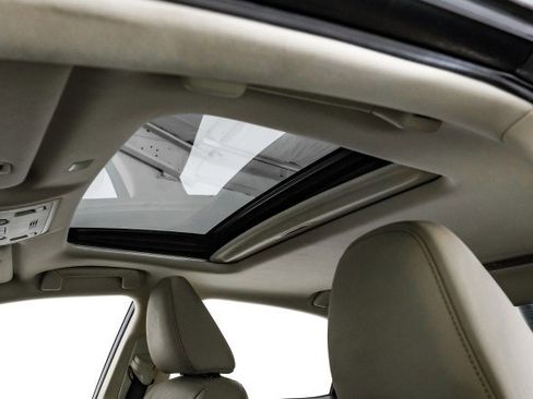 Used 2018 Lexus IS 300 AWD w/ Comfort Package image 32