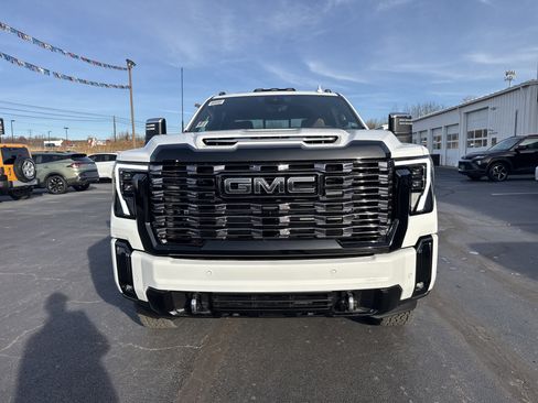 New 2026 GMC Sierra 2500 Denali Ultimate image 9