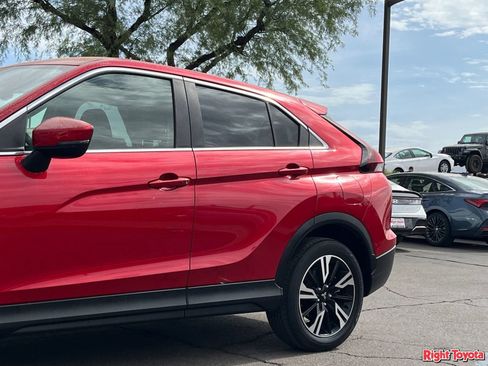 Used 2024 Mitsubishi Eclipse Cross AWD image 9