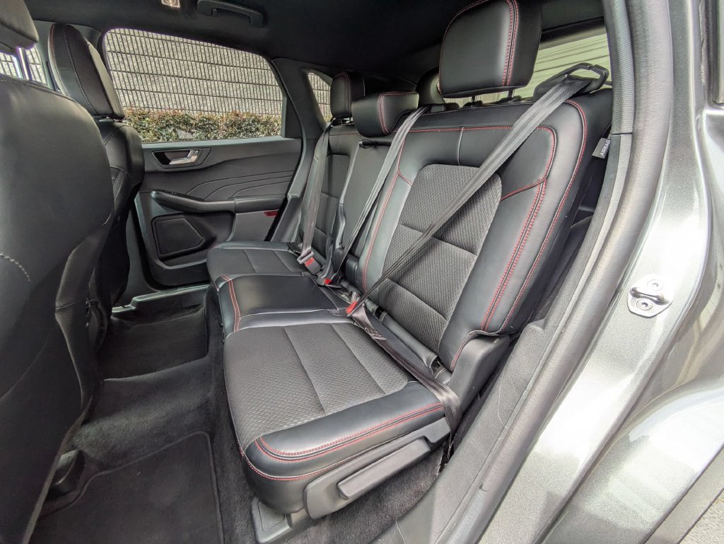 Used 2025 Ford Escape ST-Line AWD/4WD image 27