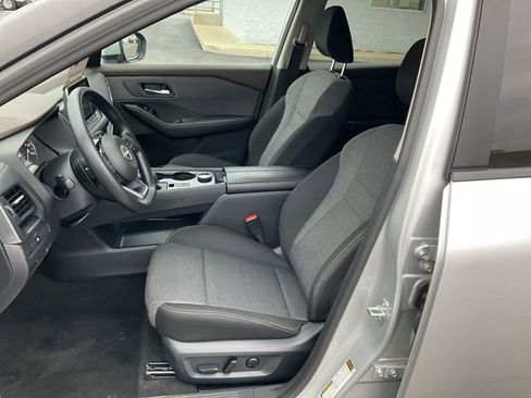 Certified 2023 Nissan Rogue SV image 11