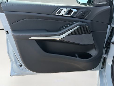 New 2026 BMW X5 M60i image 21