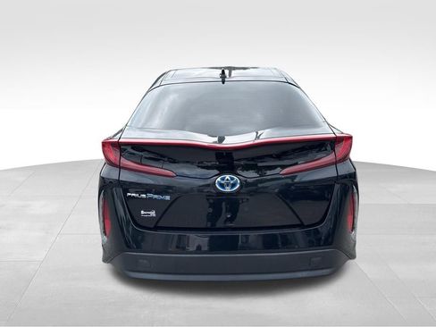 Used 2021 Toyota Prius Prime LE w/ Carpet Mat Package (TMS) FWD image 4